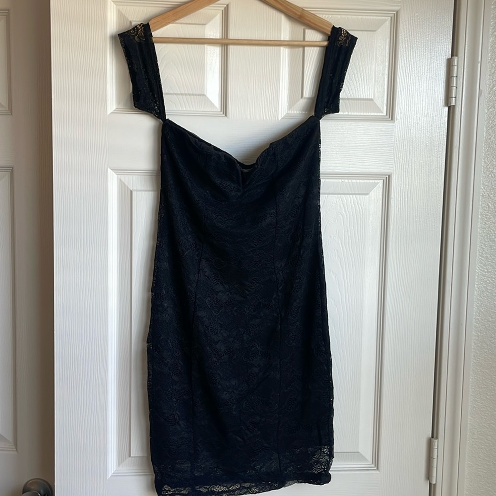 Black mini dress size medium